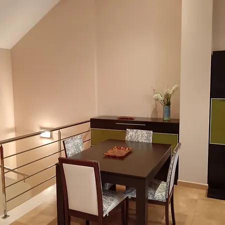 Duplex Zarate Apartmán